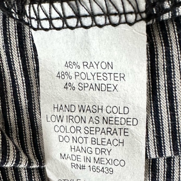 Rolla Coaster Causal Wrap Style Twist Front V-Neck Front Slit Size M - Picture 8 of 8